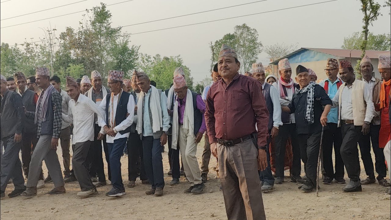 डोटी जान्या रैछौ साप्याका बसमा चढी // प्रकाश शाहा र कल्पना धामीको निकै रमाईलो देउडा // New Deuda |