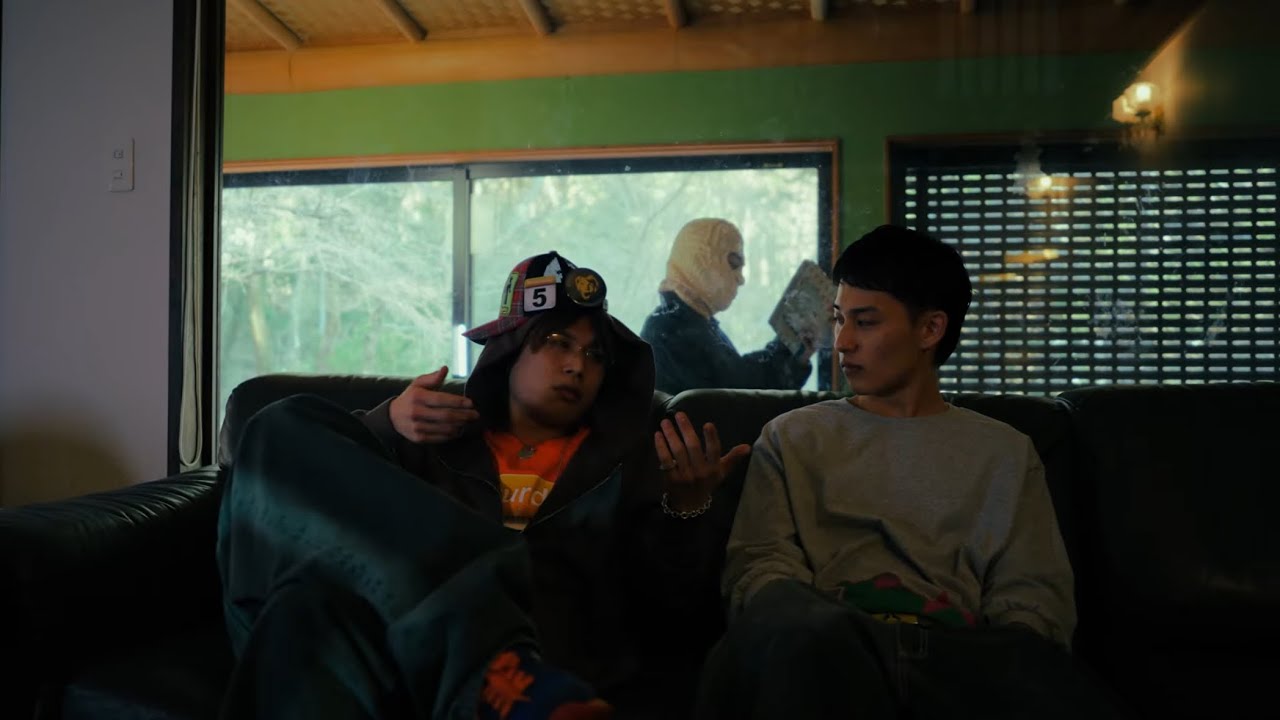 Lillie - ZAGZAG feat.Saren (Music Video)