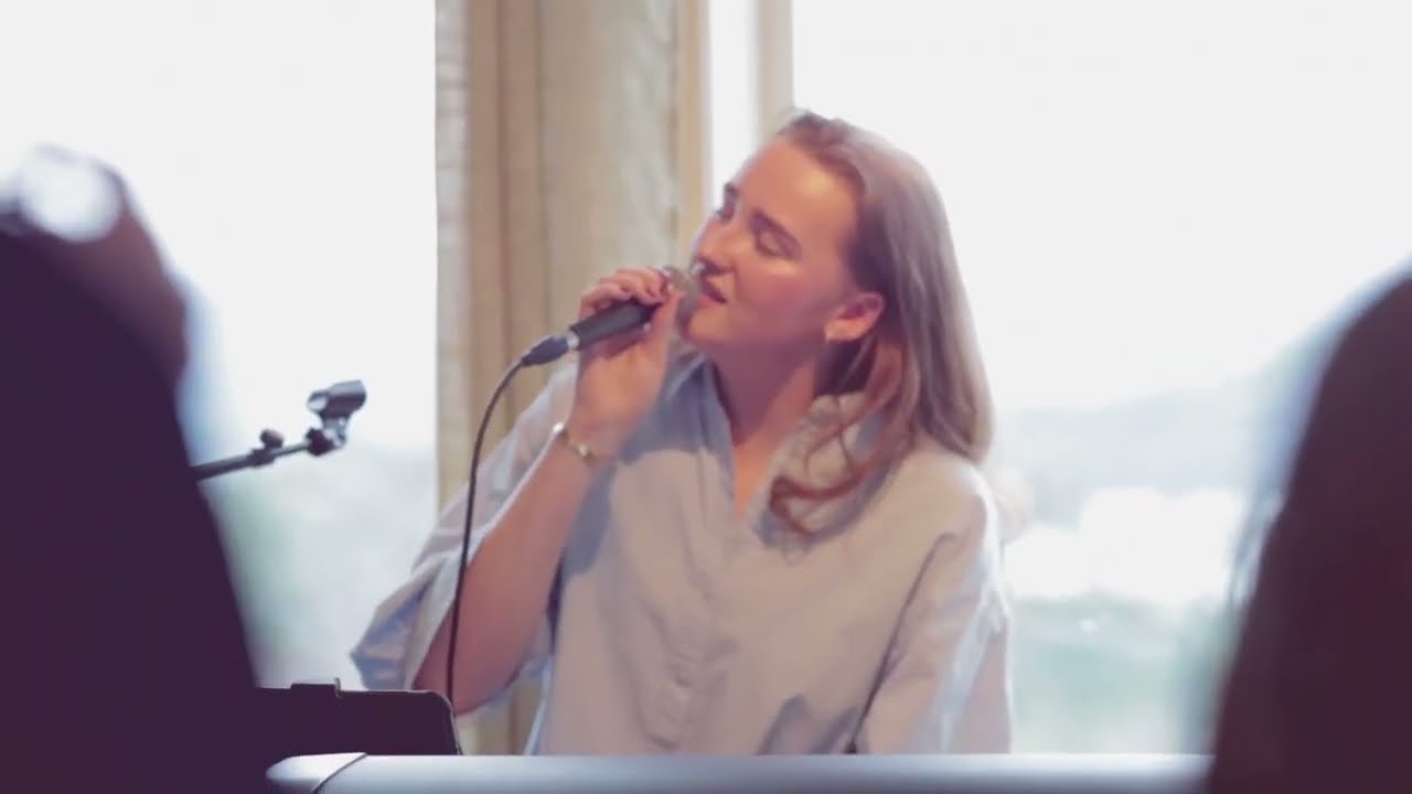 Freja Skern-Mauritzen & Eirik Breivik Minde - 