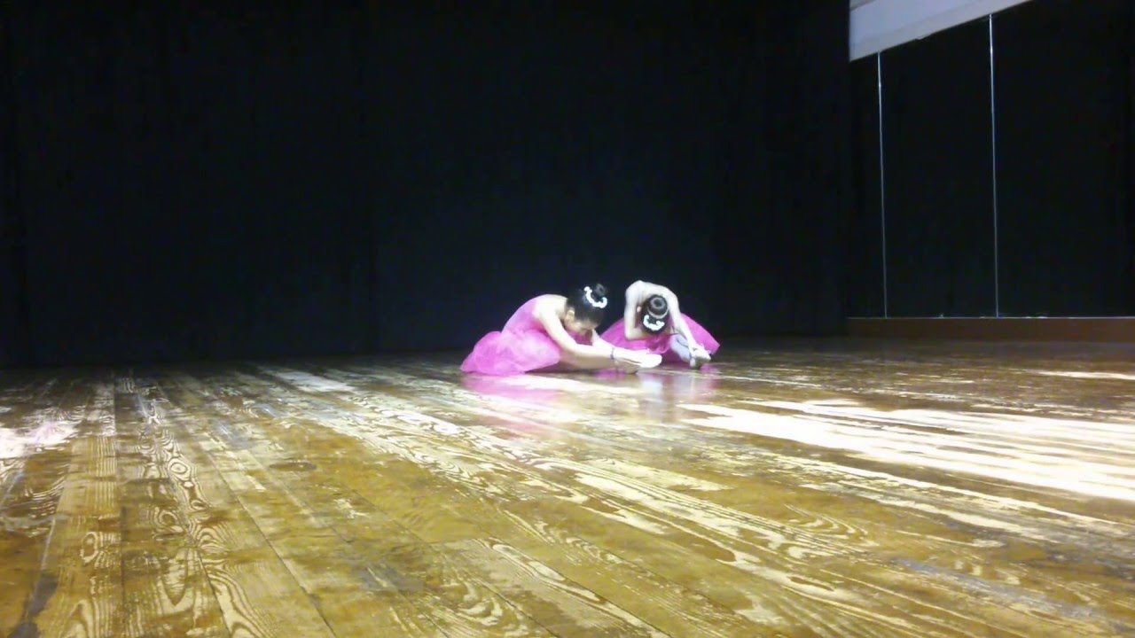 Sara & Thalia in Lakme Flowers duet. Chor. Alice Massabki