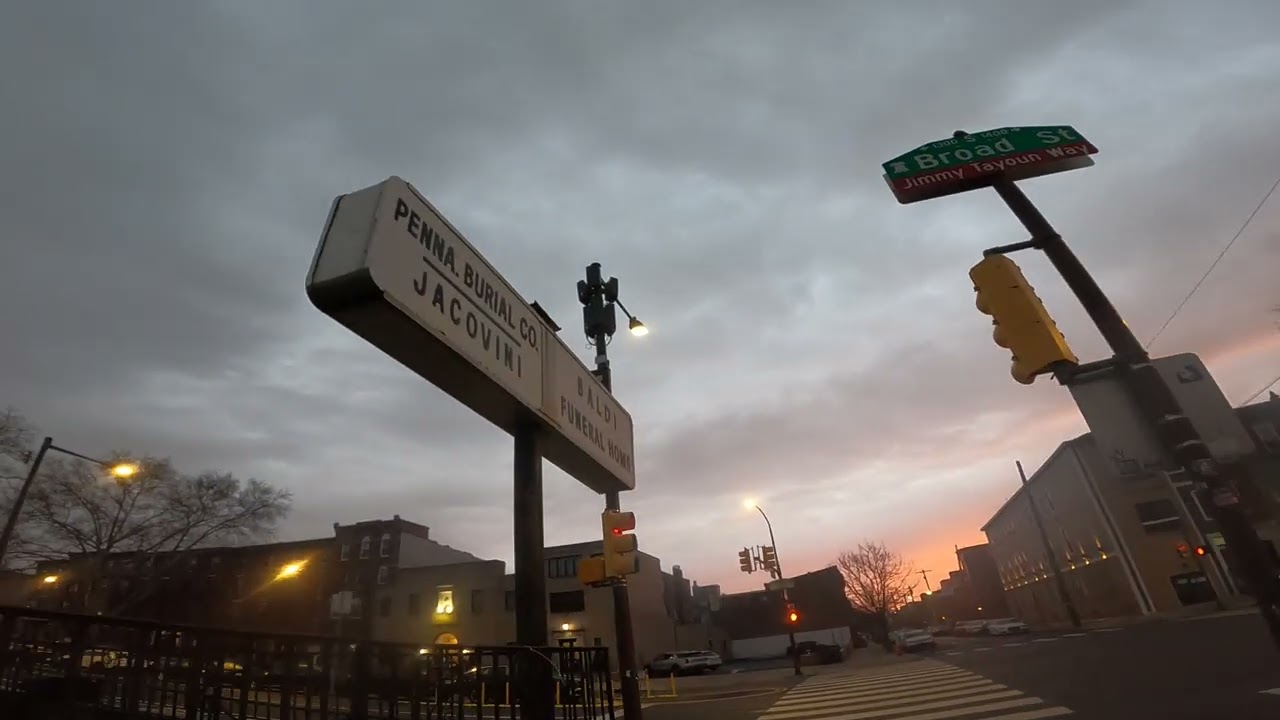 Daylight Savings Sunrise ASMR Walk ** South from Wharton on Broad Street ** Philadelphia PA [4K]