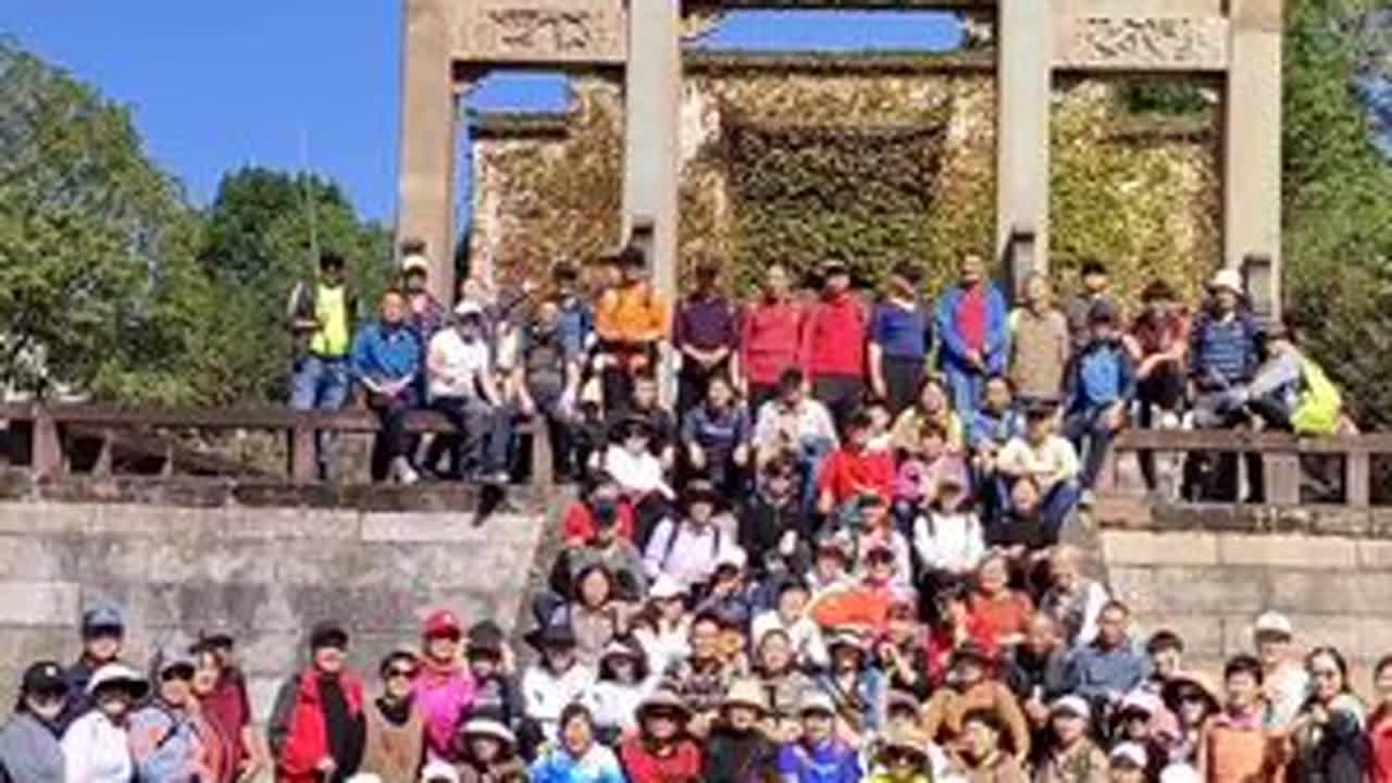 陶家岭古道，又叫祁黟古道，位于祁门县金字牌镇横联村，是一条圆梦的爱情道。相传清末祁门富商嫁女到黟县，捐十万银重修此道，按婚约男方也捐五万银修道，以岭头为界。故现存古道祁门这边道路为青石，黟县为麻...