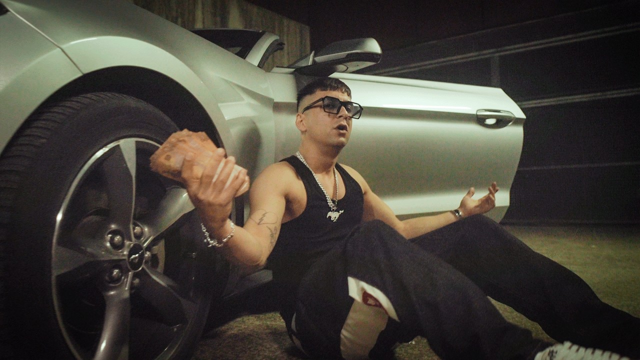 Esbabyface - INTRO ( Renacimiento ) Prod. Moli (Film: Marti.px)