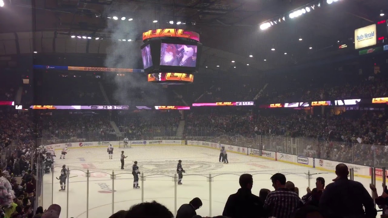 Chicago Wolves Goal!
