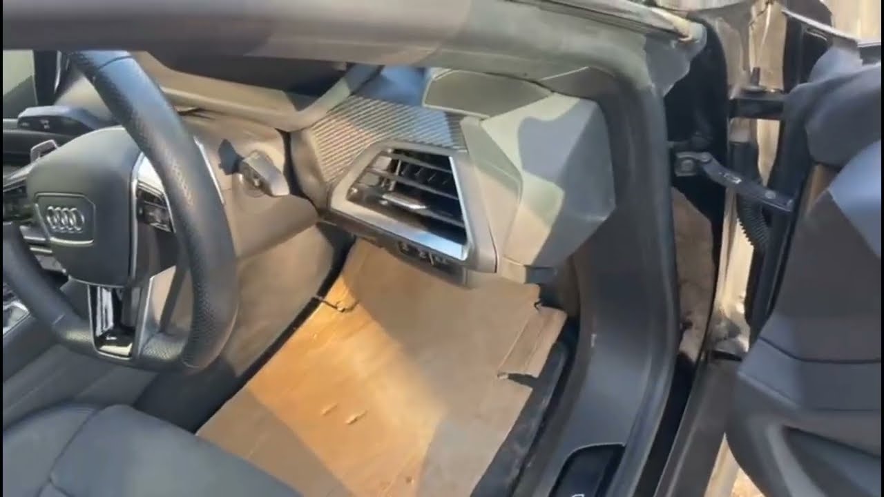 how to open bonnet hood audi etron 2022 #EtronGT#AudiGT2022#AudiElectric#ProgressYouCanFeel#FutureI