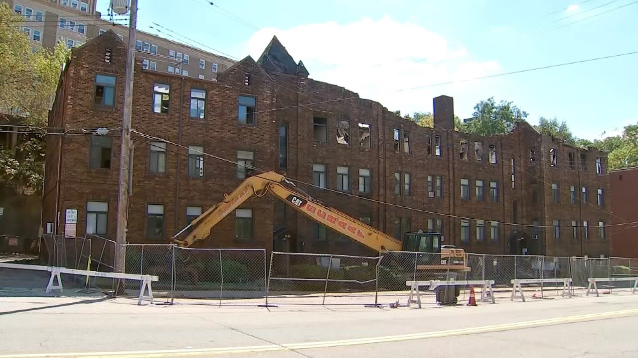 Business owners, tenants wait on demolition of apartment building destroyed by fire in Squirrel Hill