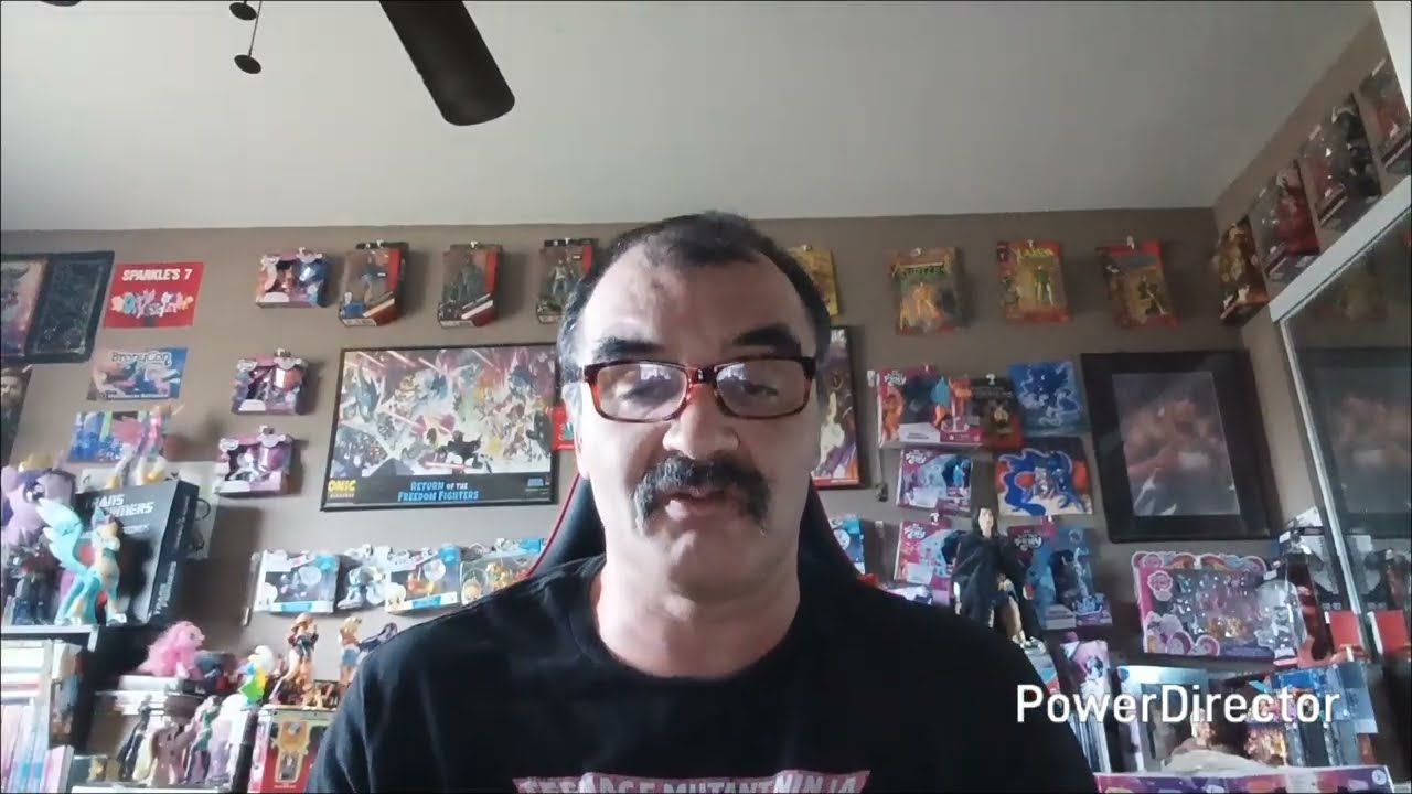 Package Opening Of An Arrow Of A Cowabunga 4K Collection.
