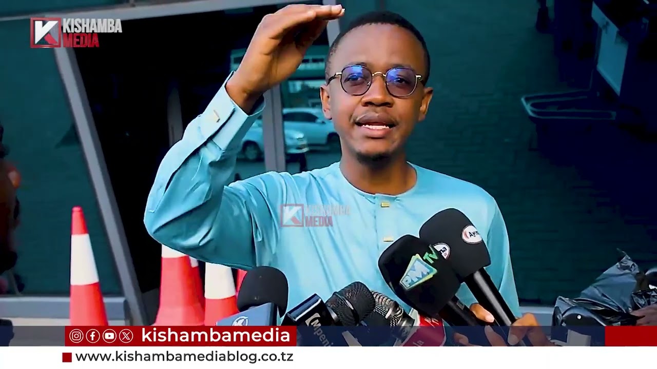 ALLY KAMWE:AWAVAA SIMBA KUMWAGA VITU VIWANJANI/ATOA UFAFANUZI MABADILIKO YA UWANJANI,TFF WAINGILIE