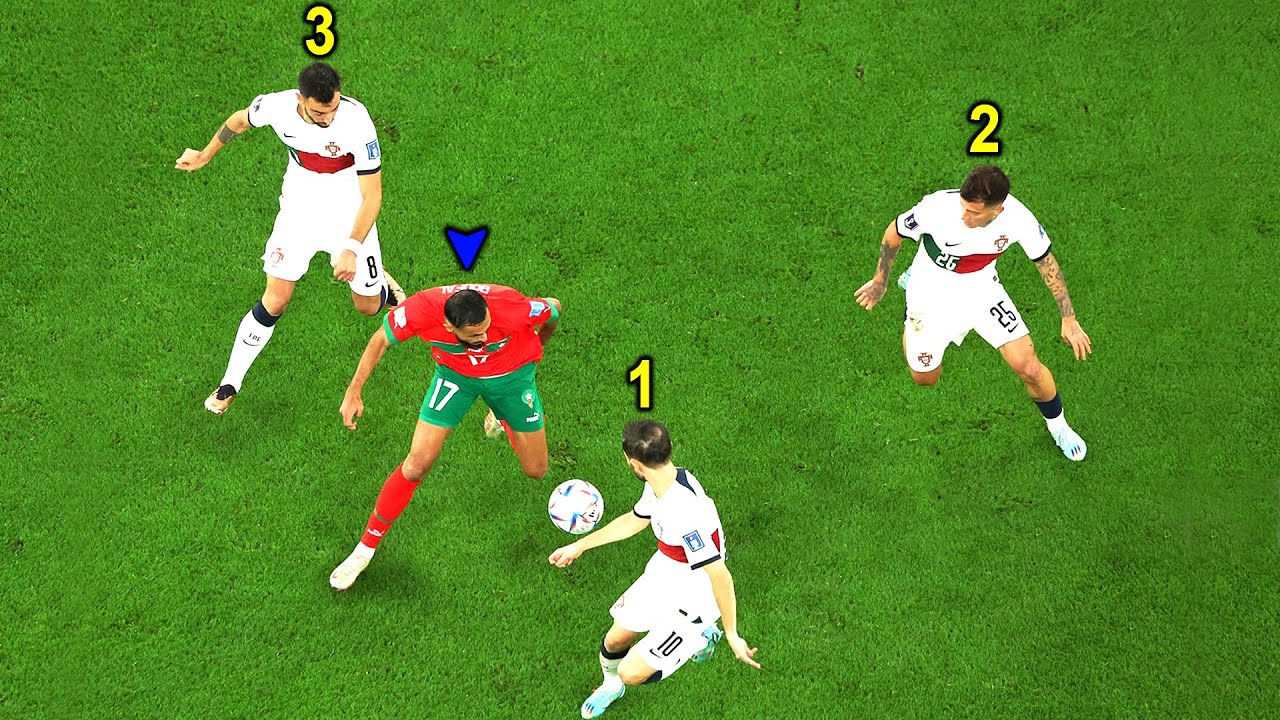 When Sofiane Boufal Dribbles Whole Teams..