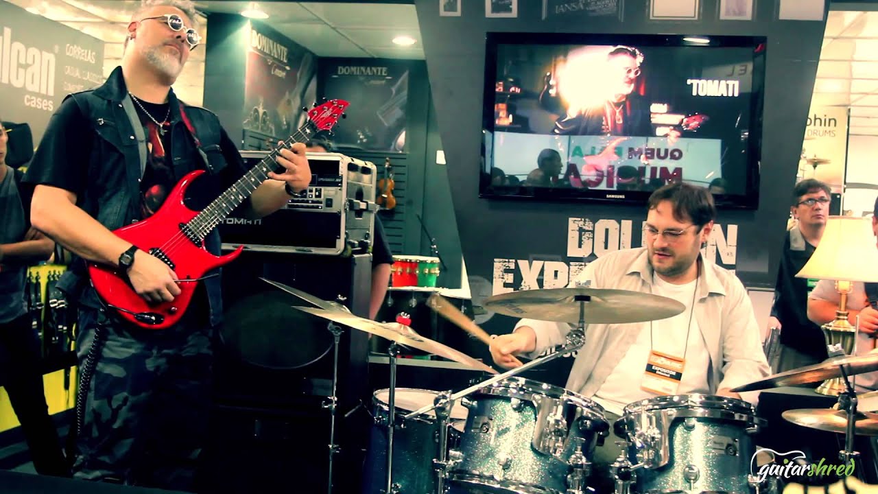 Tomati dando show na Expomusic 2014