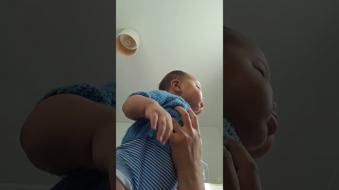 6 months and 6 days baby boy can understand few words like clapping 👏 