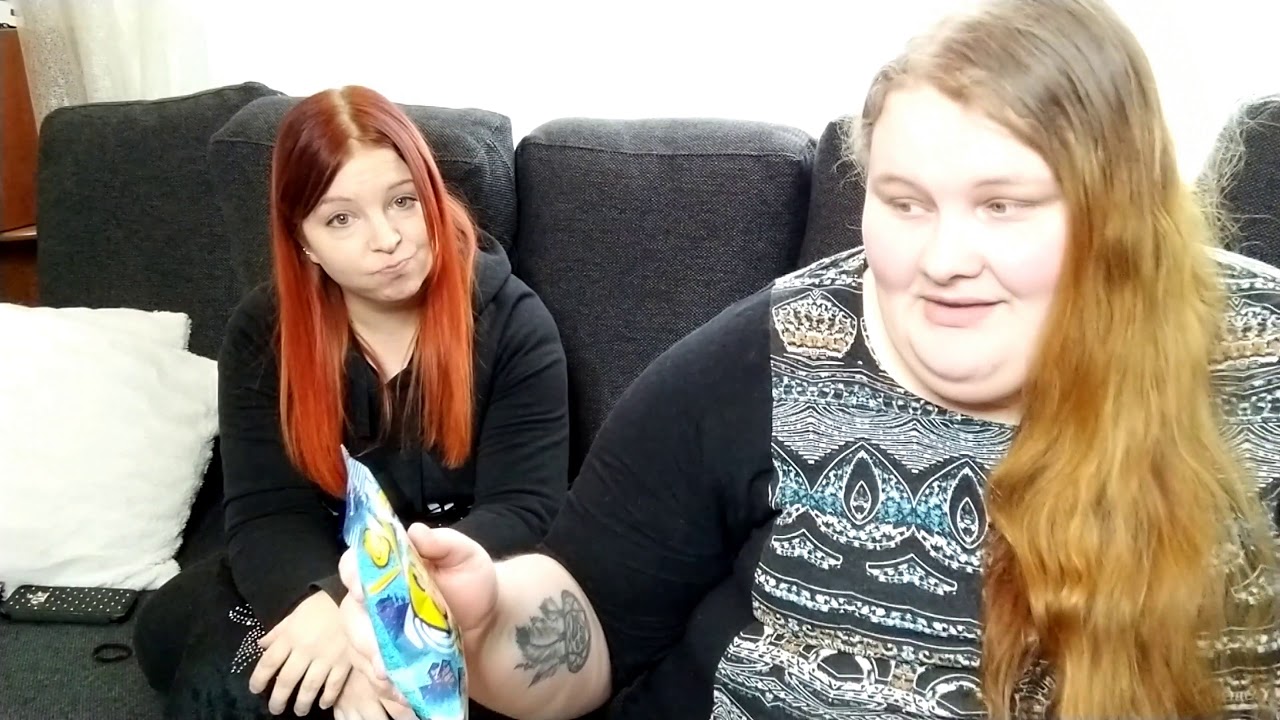 Maistellaan herkkuja. ASMR Flikkaasen kanssa. :D