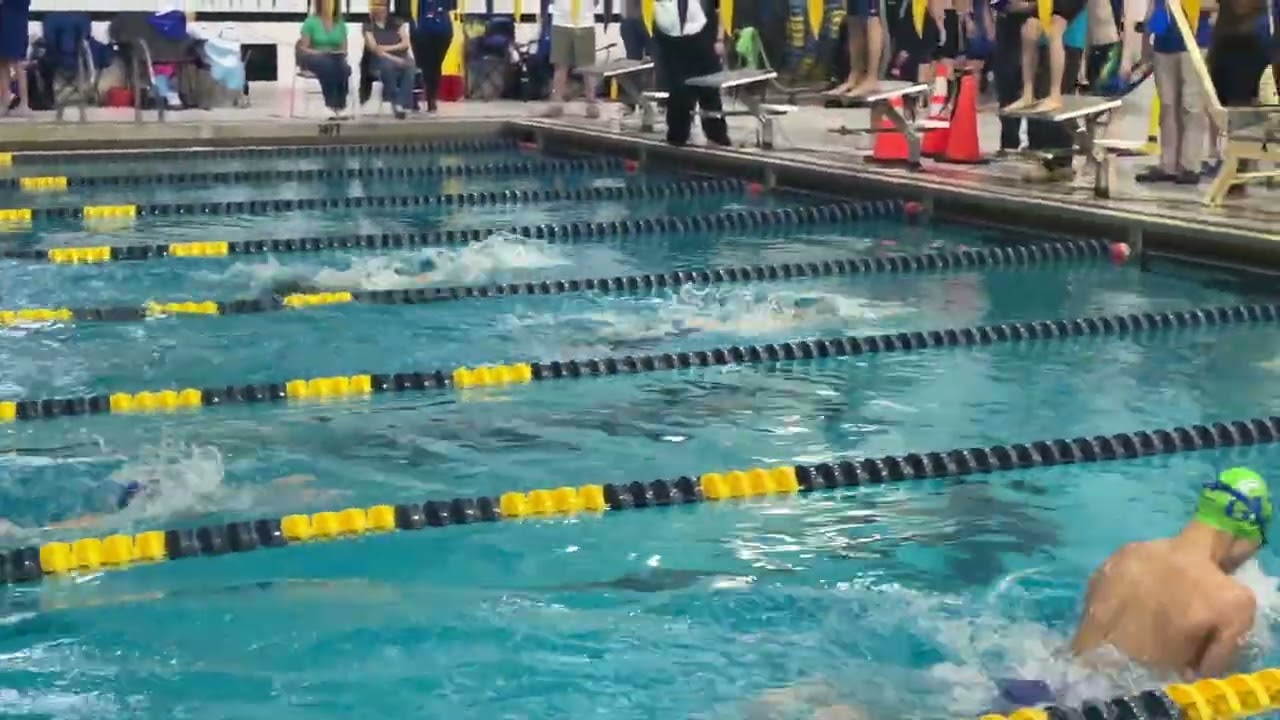 Boys 13 14 200 Medley Relay Day, Chen Wreglesworth, Lee, Sims Green