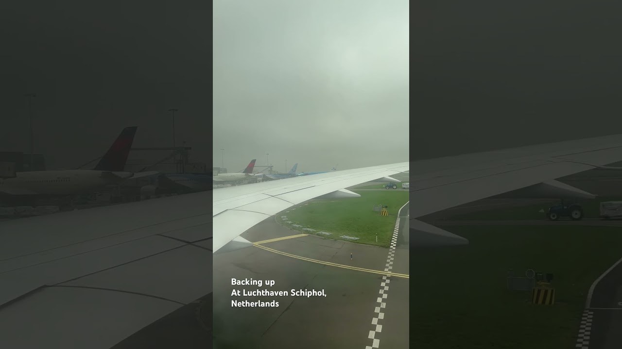 Original Sounds: Backing up at Luchthaven Schiphol, Netherlands. #headphones #planes