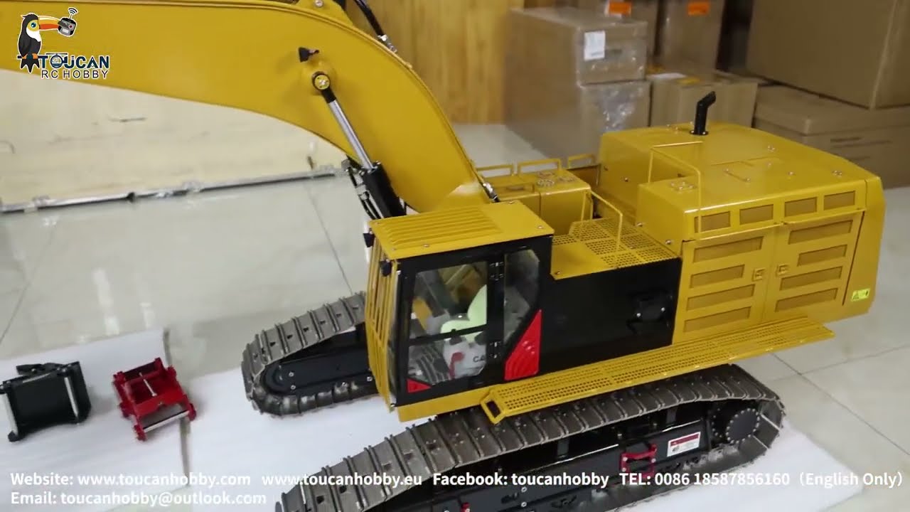 New 390F 1/8 hydraulic excavator, light and sound , two big car battery can running almost two hours