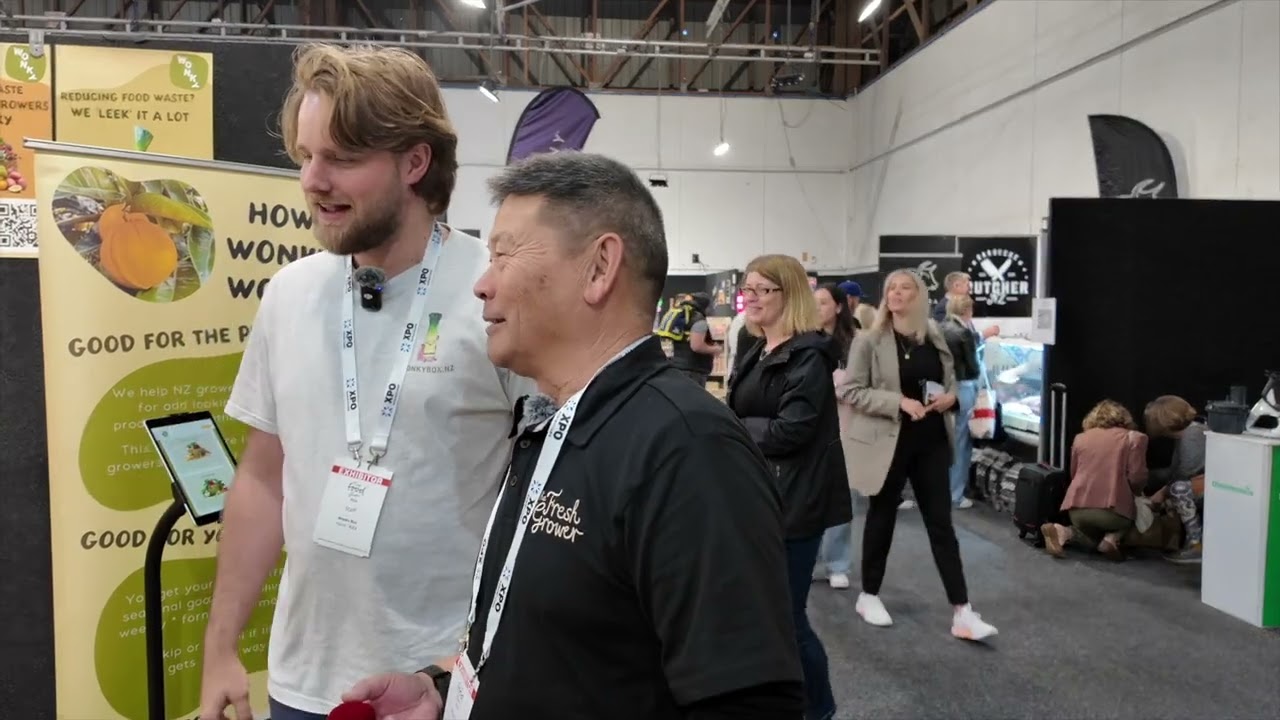 WONKY BOX @ The Food show | Allan and Angus from Wonky Box NZ play a wonky game.