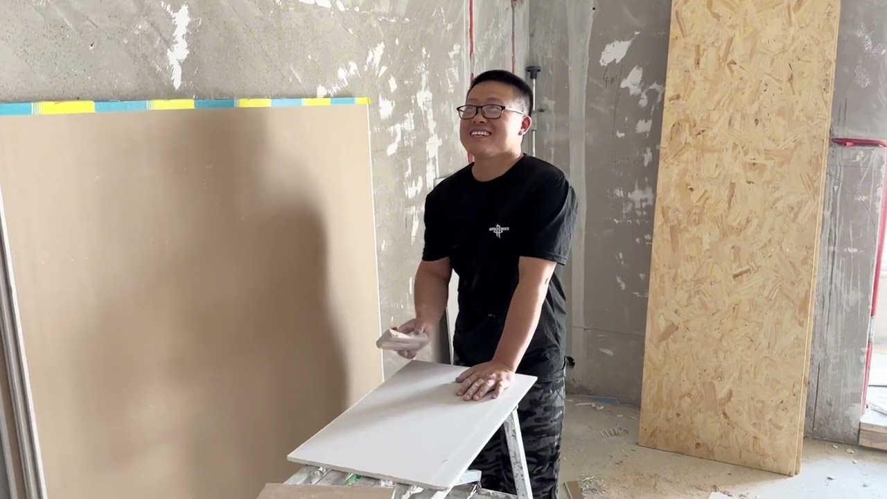 木工现场演示制作V型槽，做成这样是需要一定功底的