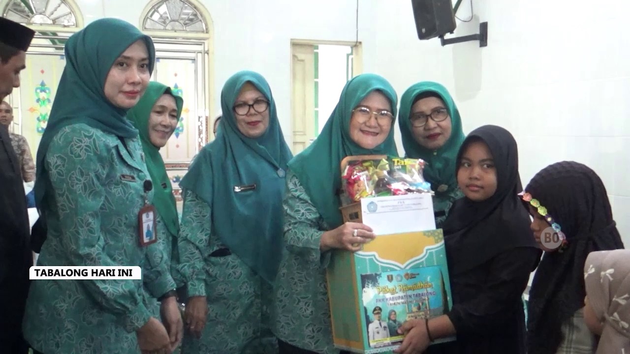TP PKK Kabupaten Tabalong Safari ke Kec. Haruai, Santuni 40 Anak Yatim dan 141 Lansia