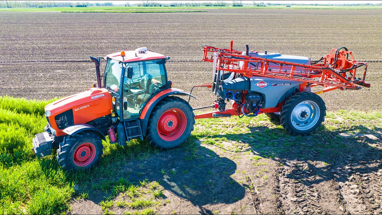 KUHN LEXIS 3000 | Árpa permetezés 2023 | Kubota M135GX