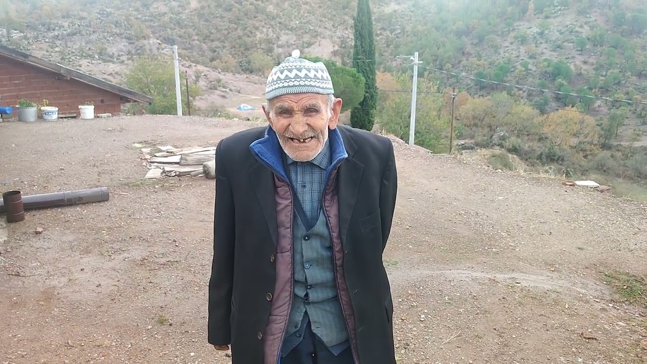 DEMİRCİ'nin YARBASAN Köyünde 98 Yaşındaki HÜSEYİN ERYİĞİT ile sohbet