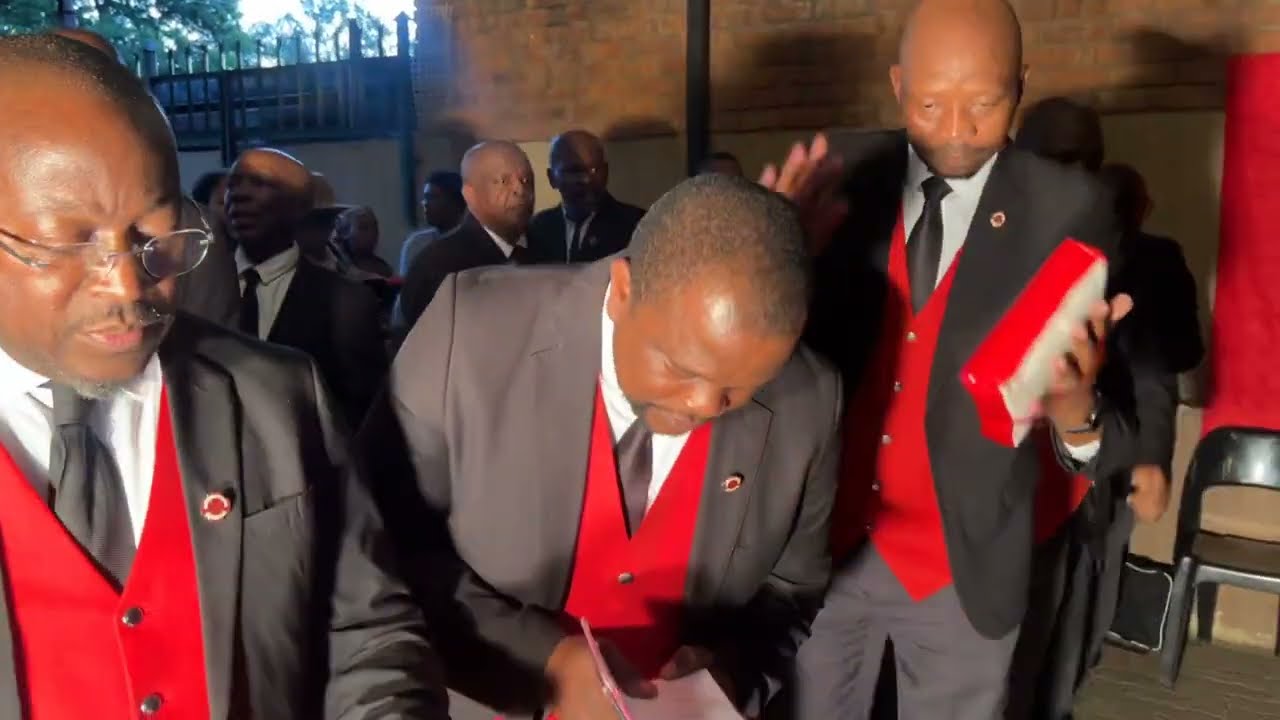 Ke na le modisa, ke tla be ke tlhokang (HD) | Bro David Thothela waistcoat hoisting service