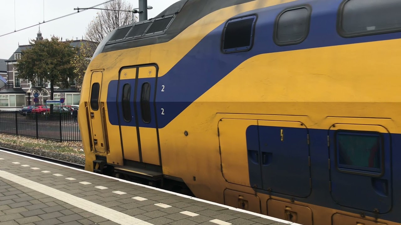 Treinen op Station Hilversum