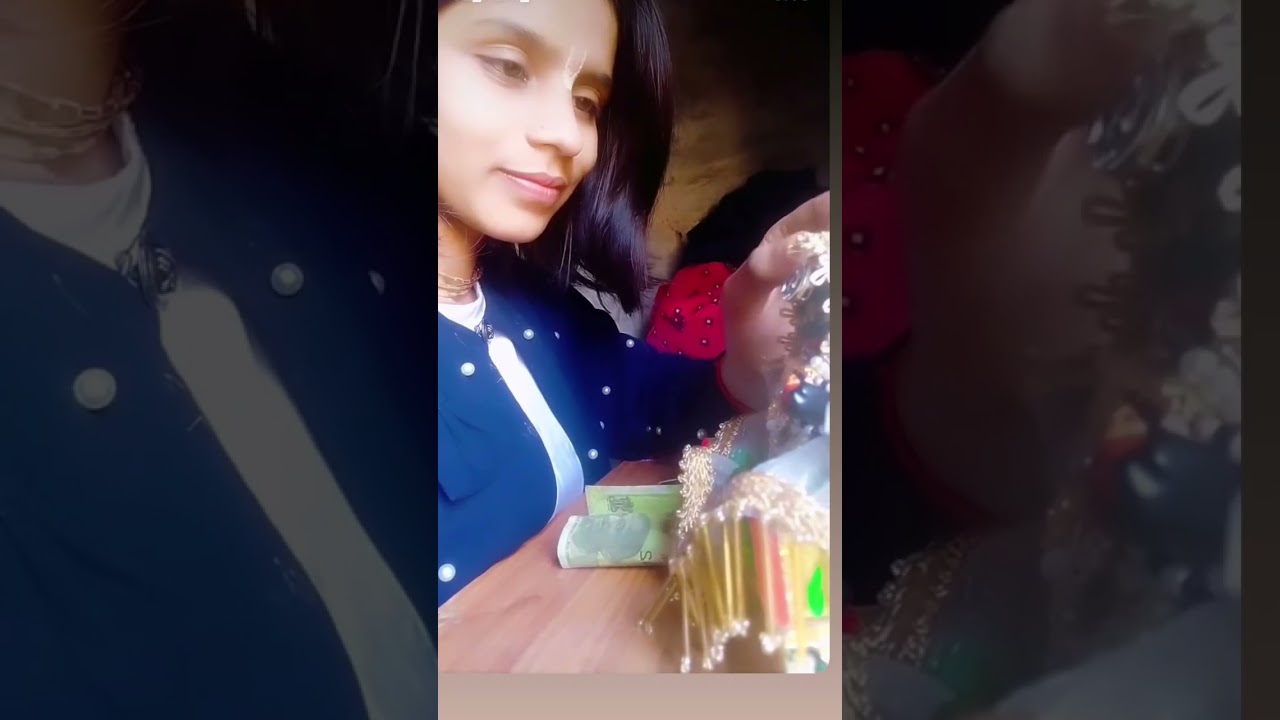 nainon mein Sanson mein jivan mein Krishna har pal Hai jiske man mein Krishna vo Radha hai ❤️