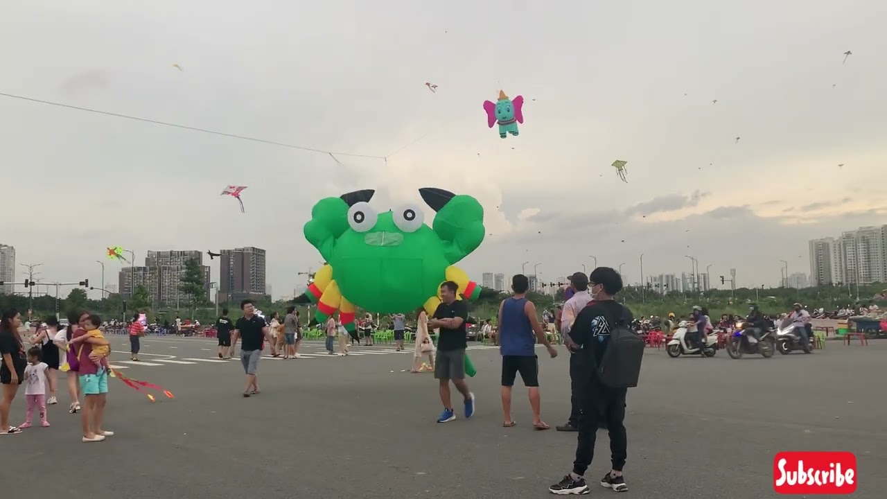 cầu  thủ  thiêm  ngảy  21  tháng  8  2022