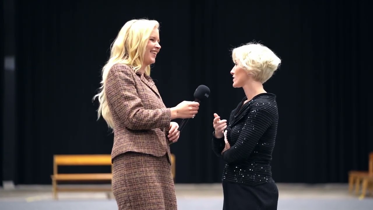 DOG SHOW Ep.4: Kathleen & Karen  Storytime 🐾 | World Dog Show Interview