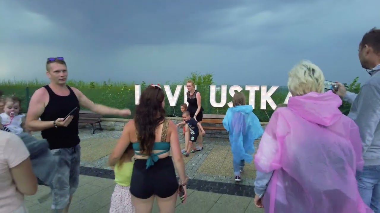 Love USTKA! Promenada, ILE LUDZI! [4k]