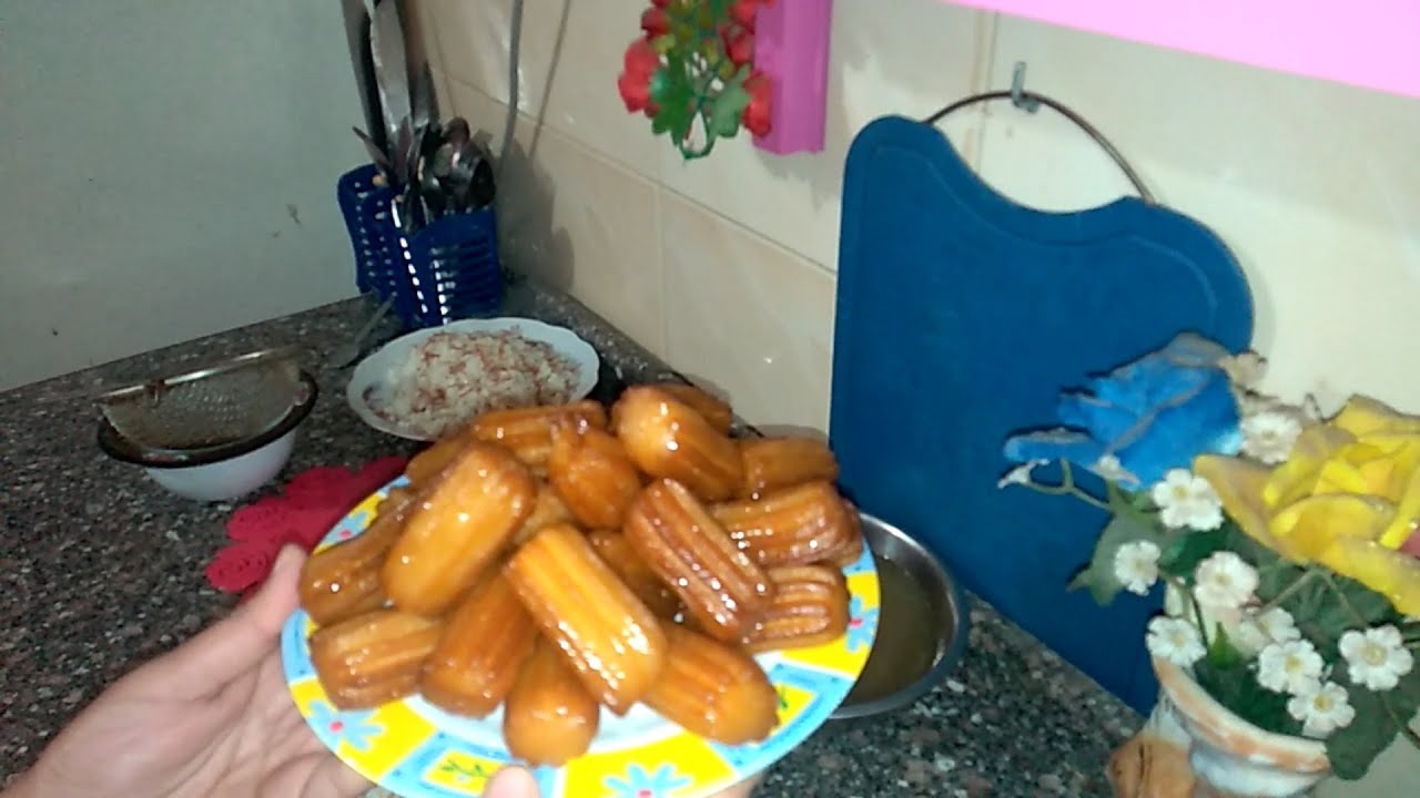 بكوبايه دقيق و2بيضه واعمليه 🤦‍♀️ وهتكلي حاجه حلوه في اقل من عشر دقائق🙋‍♀️🙋‍♀️🙋‍♀️🙋‍♀️