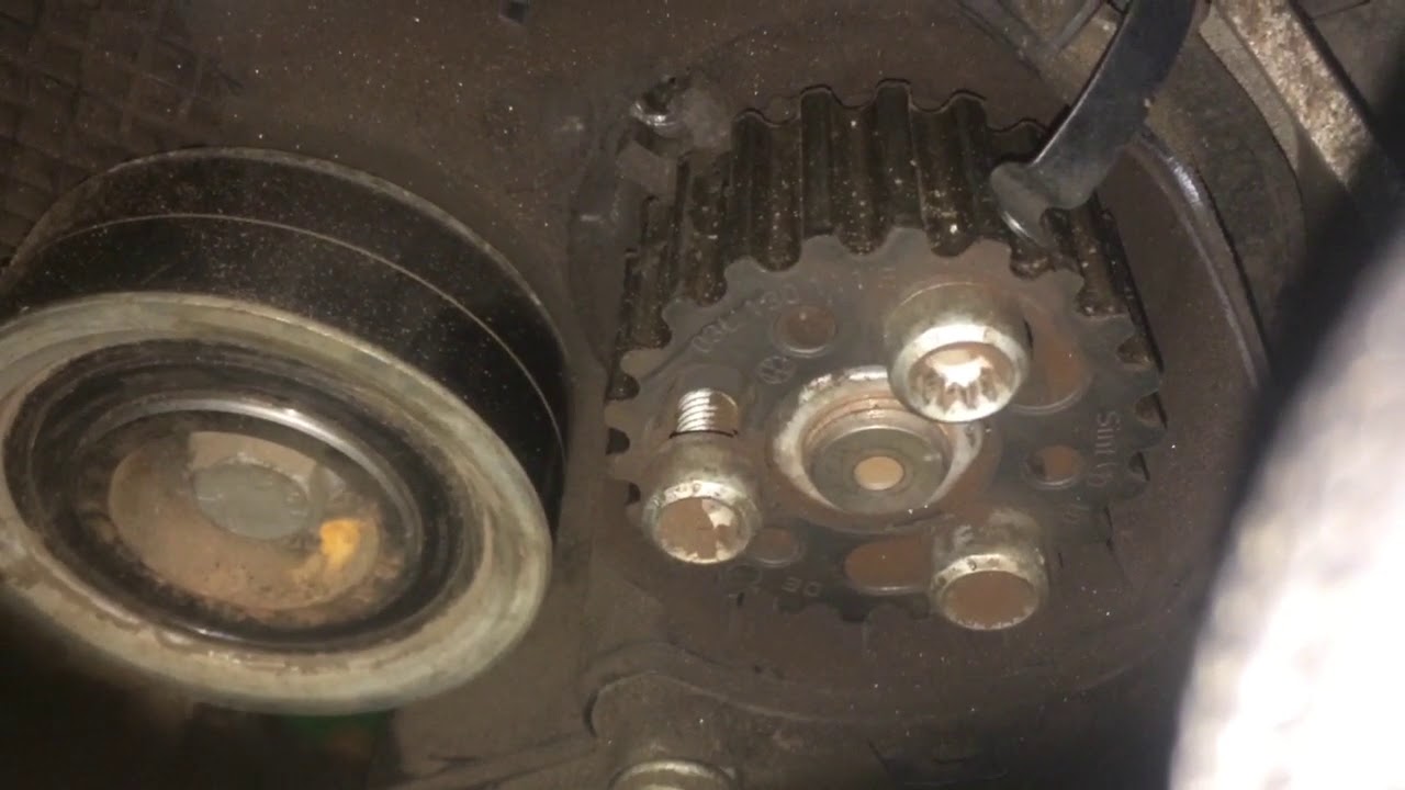 volkswagen and skoda timing belt same to same position and marks on key lock 💯% orignal timing