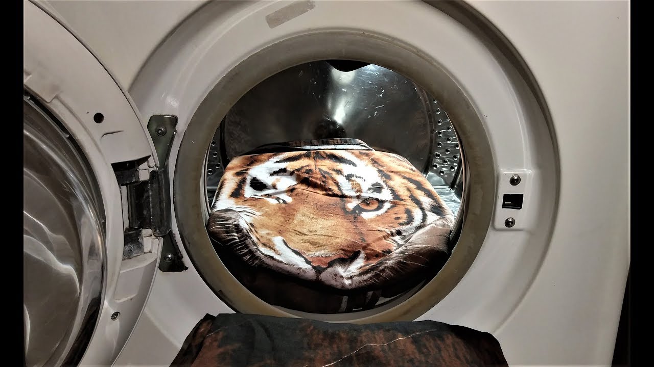 Experiment - Sheets  - in a Washing Machine - Normal Laundry - almost