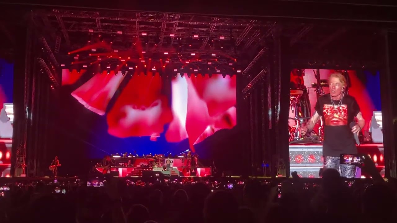 Guns n' Roses - Don’t Cry, live in Bucharest, Romania (16 July 2023)