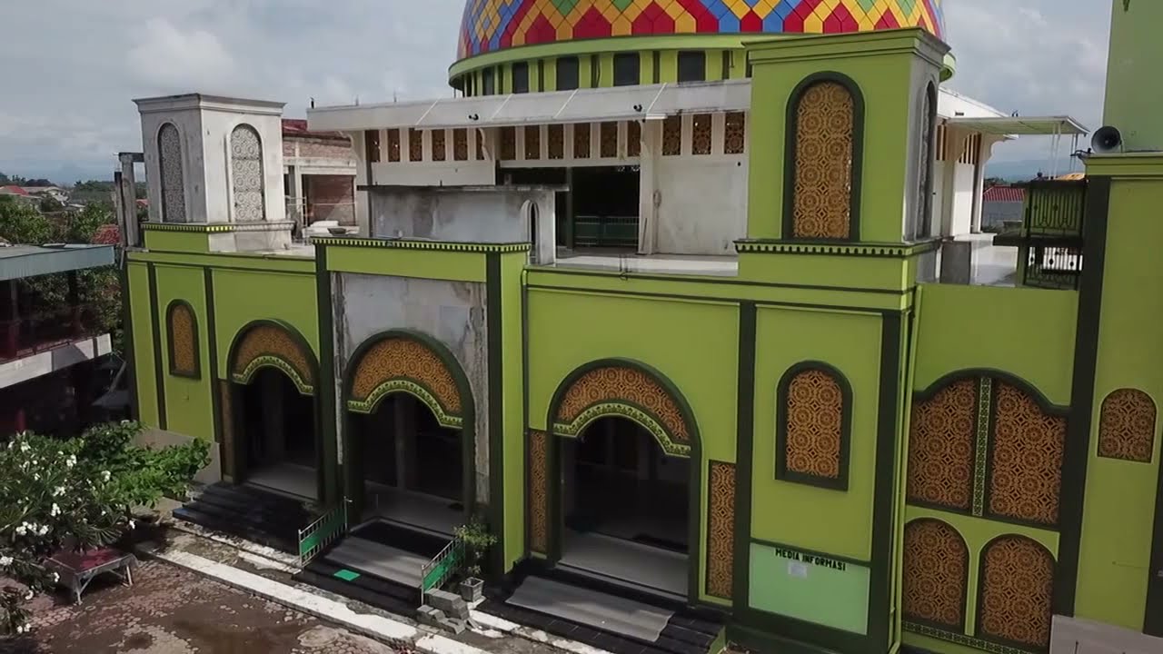 masjid pelem