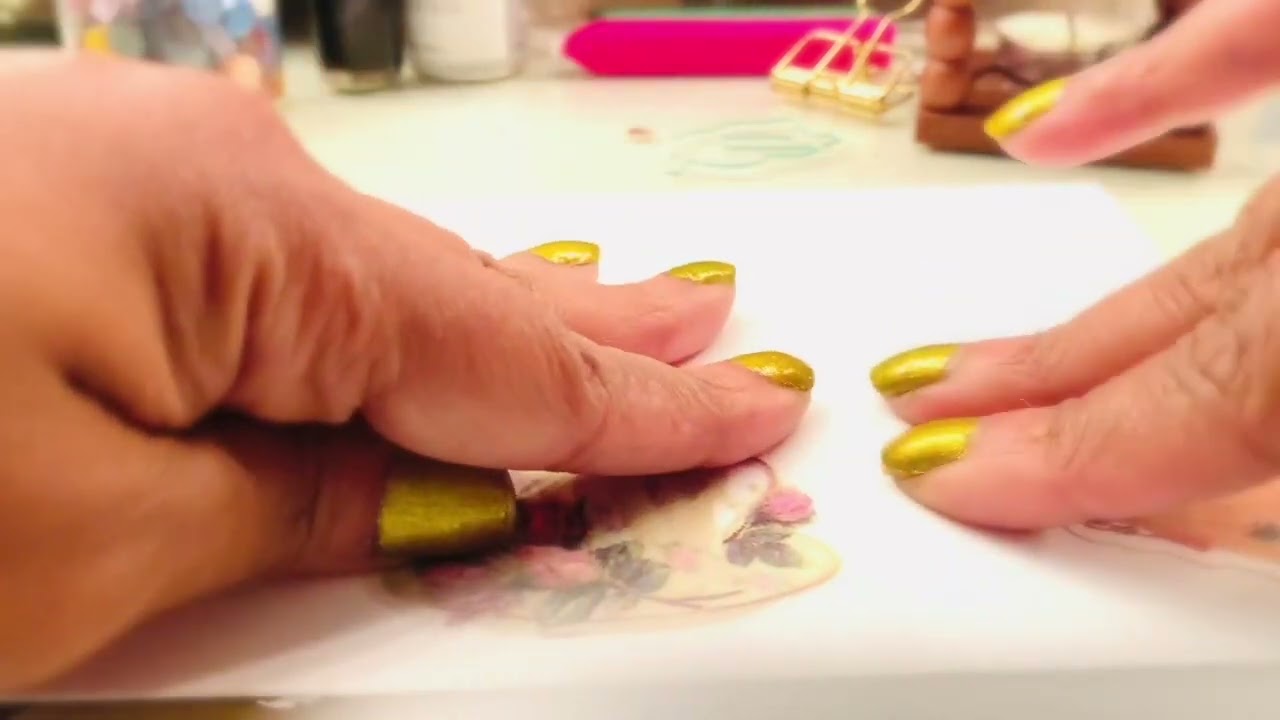 Journaling Stationary ASMR with soft Music