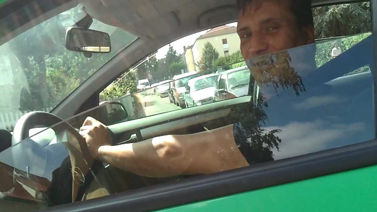 Street View Auto angehalten/ Street View car stopped (english Subtitle)