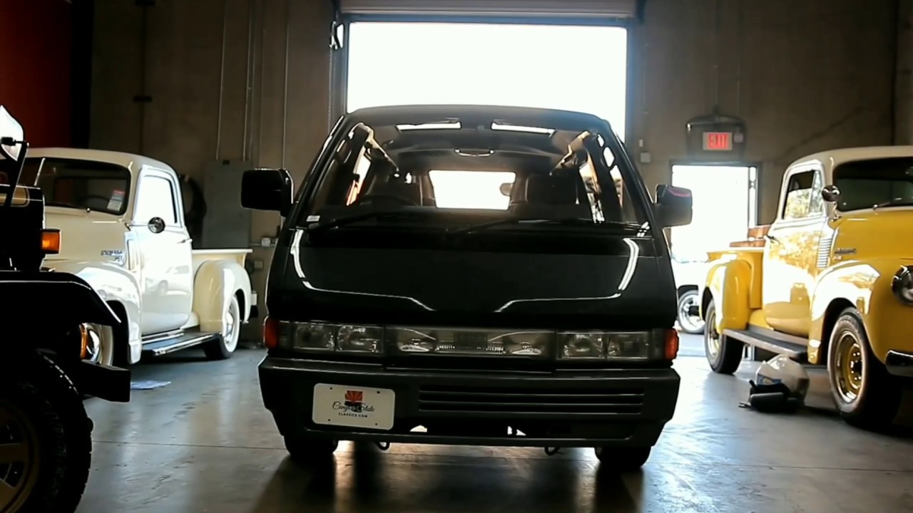 1992 NISSAN VANETTE LARGO SUPER SALOON SV