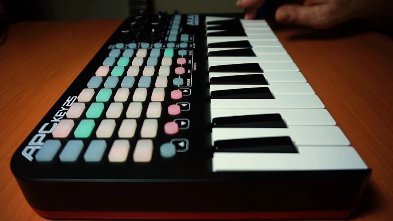 Chill Deep House live with Ableton and Akai Key 25 (feat. Asample)