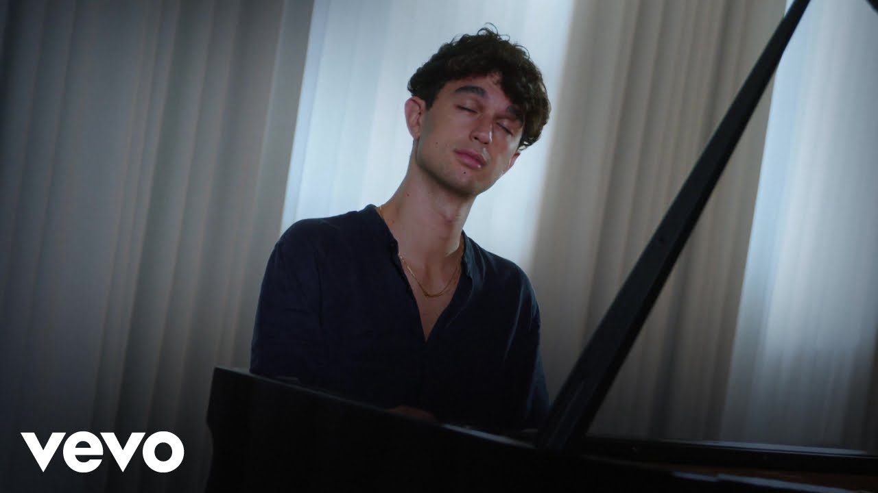 Gabriele Bagnati - Carnaval, Op. 9: XII. Chopin (Official Video)