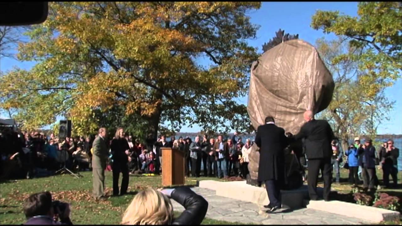 Gordon Lightfoot: A Hometown Tribute | Part 7 - Sculpture Unveil