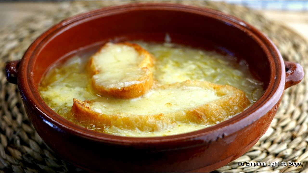 Sopa de Cebolla al estilo francés  Receta Tradicional con 5 Ingredientes Básicos