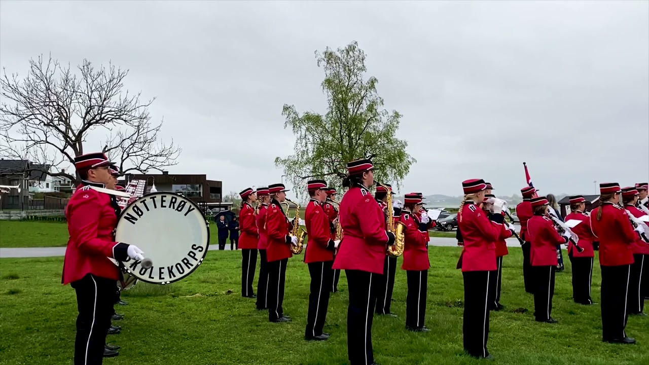 Nøtterøy skolekorps senior, Gammel jegermarsj, Rosahaugparken 17.mai 2021