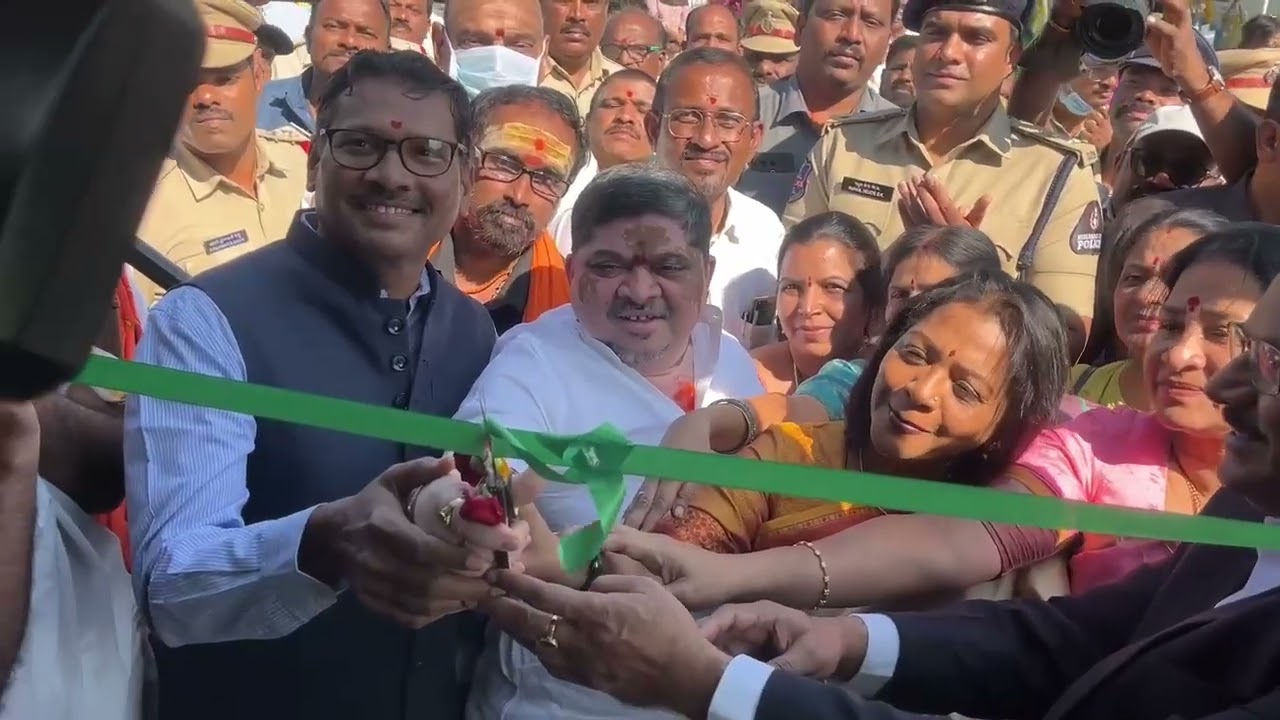 Honourable Transport Ministe Sri Ponnam Prabhakar garu, inaugurated the 200  Electric  Buses fleet
