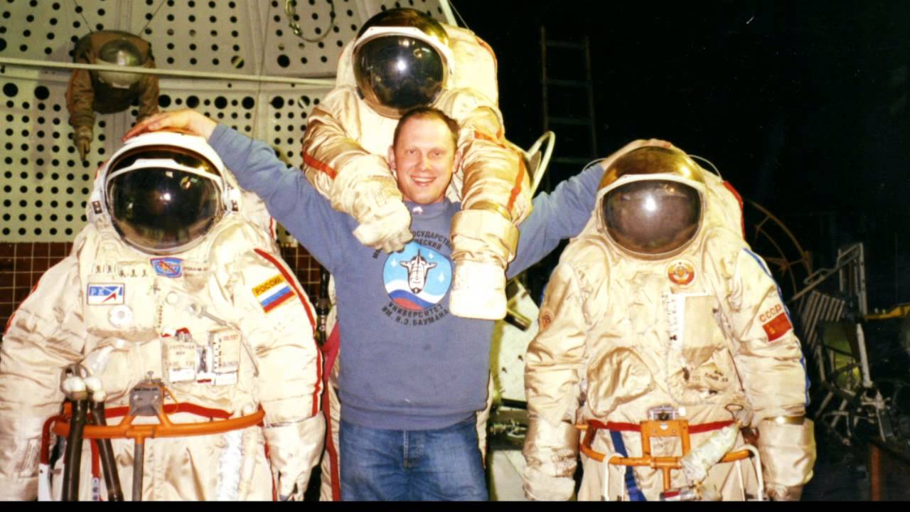 Expedition 39 Flight Engineer Oleg Artemyev