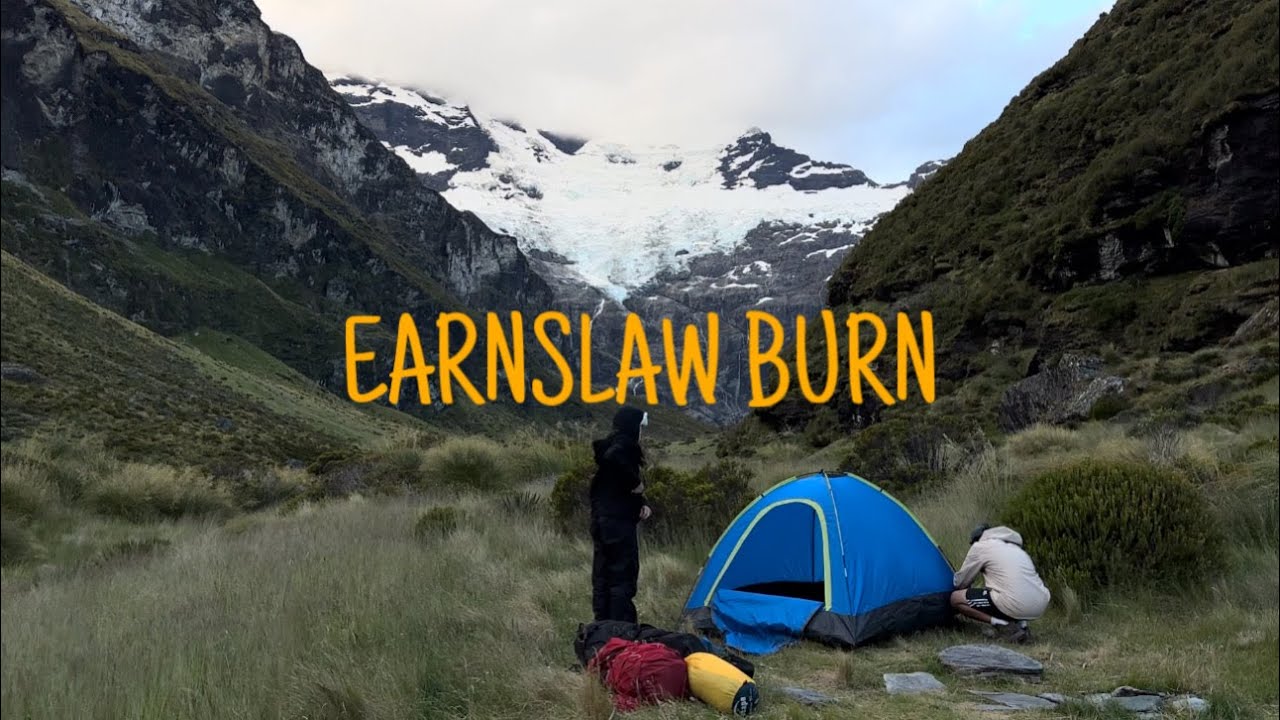 Hiking and Stay Overnight in PARADISE - EARNSLAW BURN TRACK, NEW ZEALAND