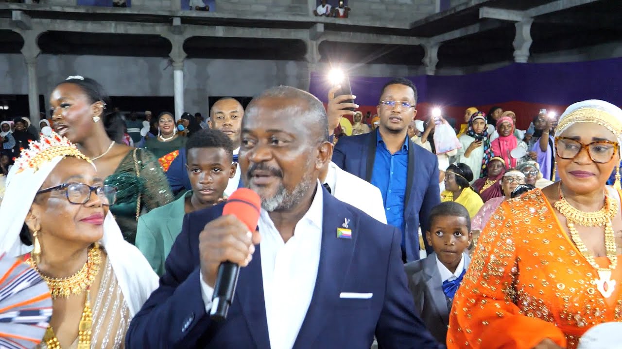 OUKOUMBI  DU JOURNALISTE NONO  ( GRAND CONSULTANT)