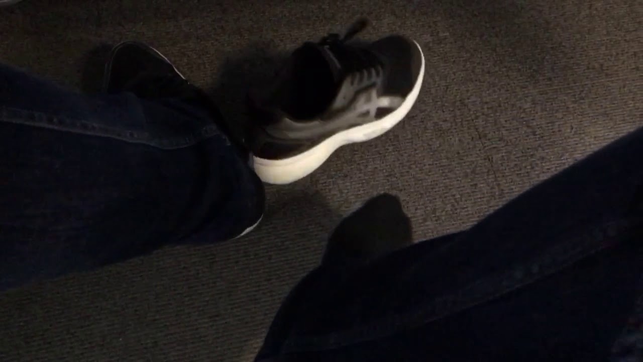 Asics Running Shoes shoeplay
