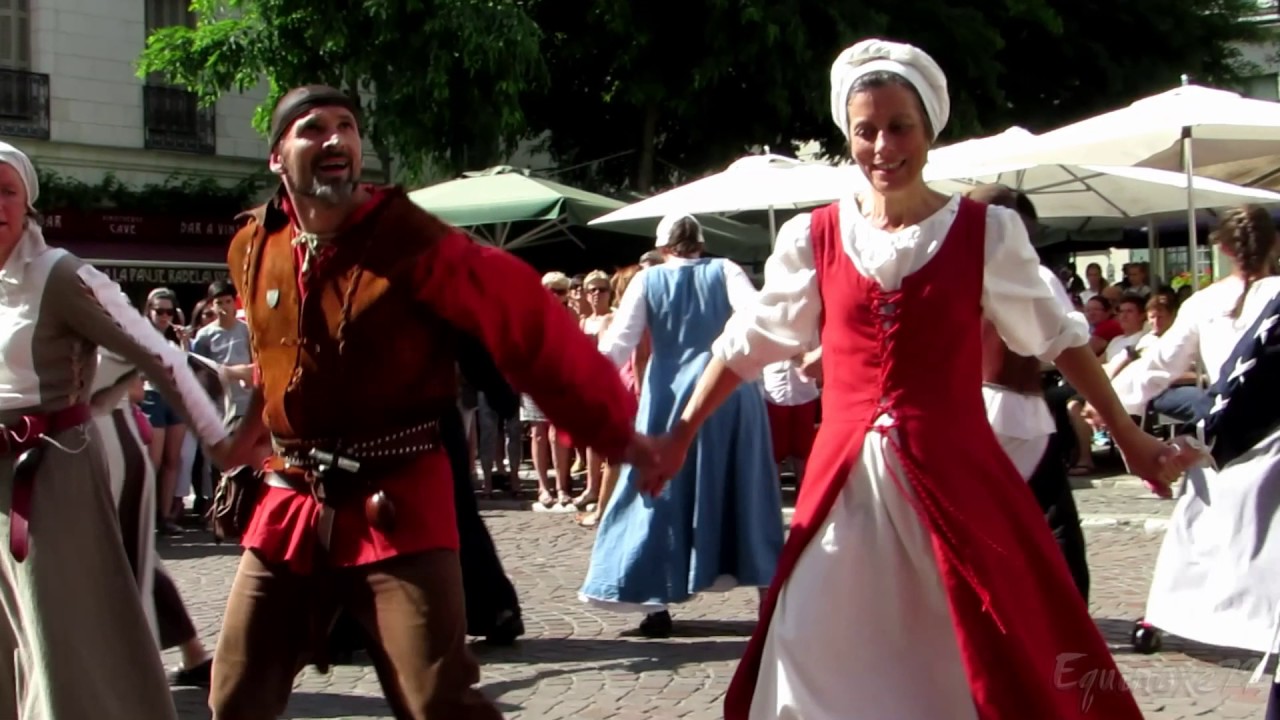 Danses Marazula aux Médiévales de Chinon (Musique Waraok)