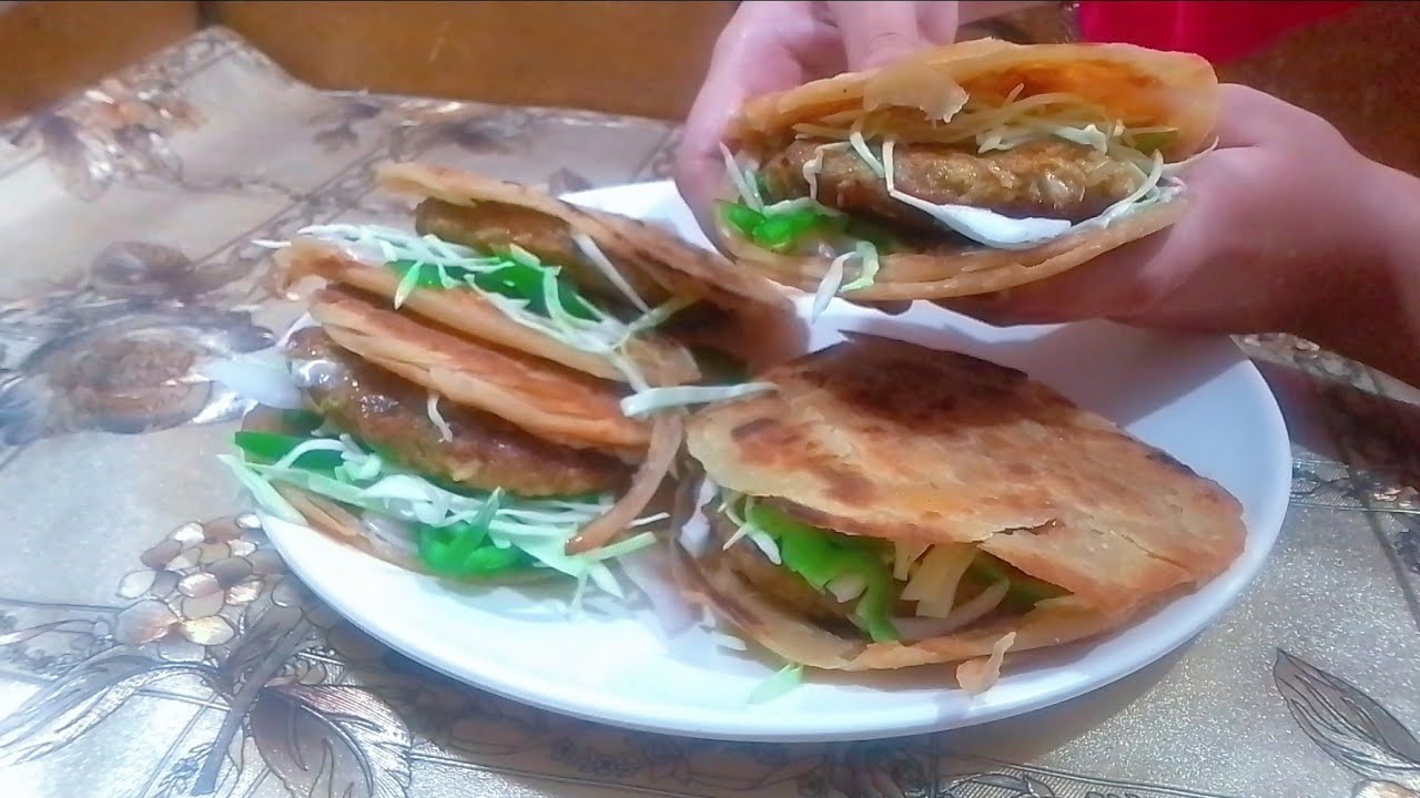 Ramadan Special Crispy and layered Dubai Parath😋 #viralDubaiParatha #EasyRecipe #@cookwithrimsha 